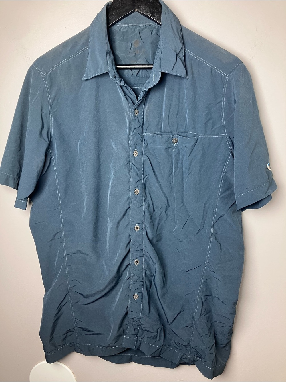 KUHL Men’s Performance Short Sleeve Button Down Hiking Travel Blue Small Shirt